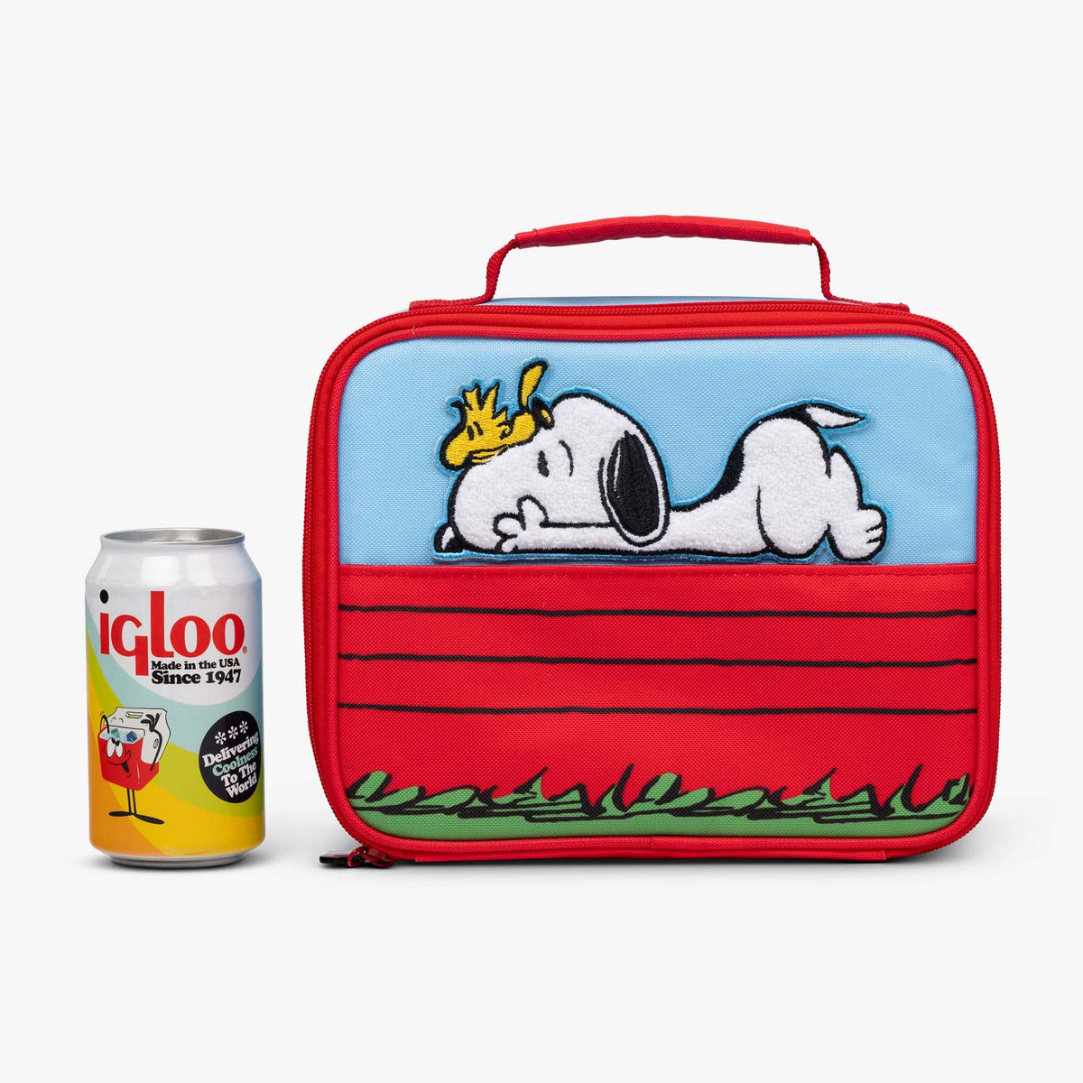 snoopy-s-doghouse-horizontal-lunch-cooler-bag-v5 00028034-P.jpg