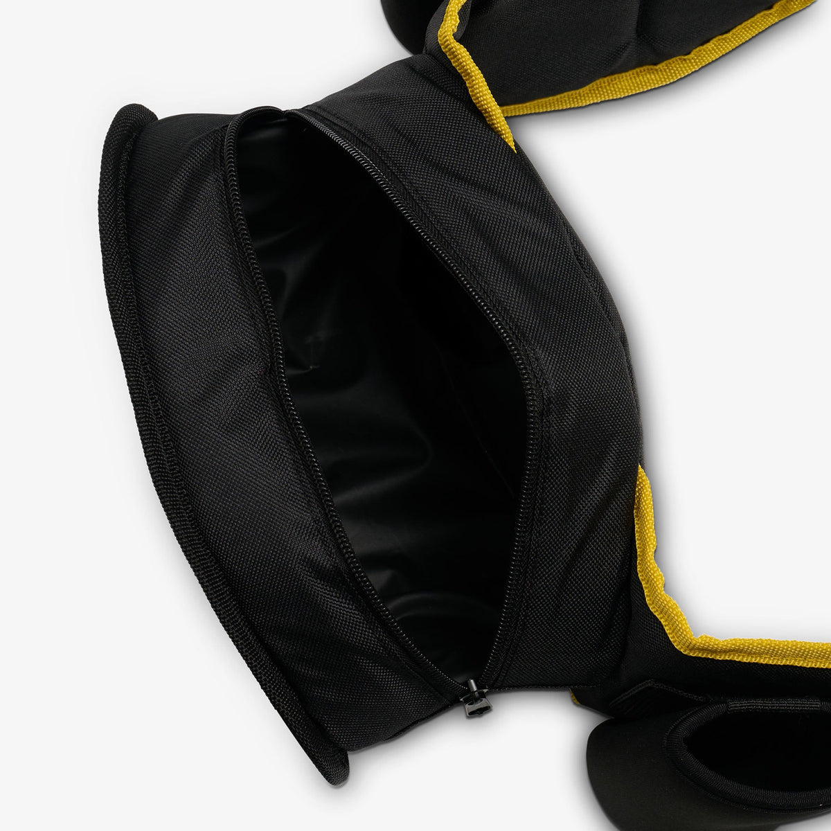 dc-super-heroes-batmantm-belt-fanny-pack-cooler-p0 00027936-O2.jpg