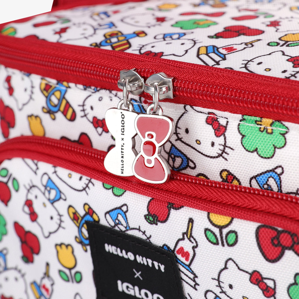 hello-kitty-square-lunch-cooler-bag-b3 00048910-C8.jpg