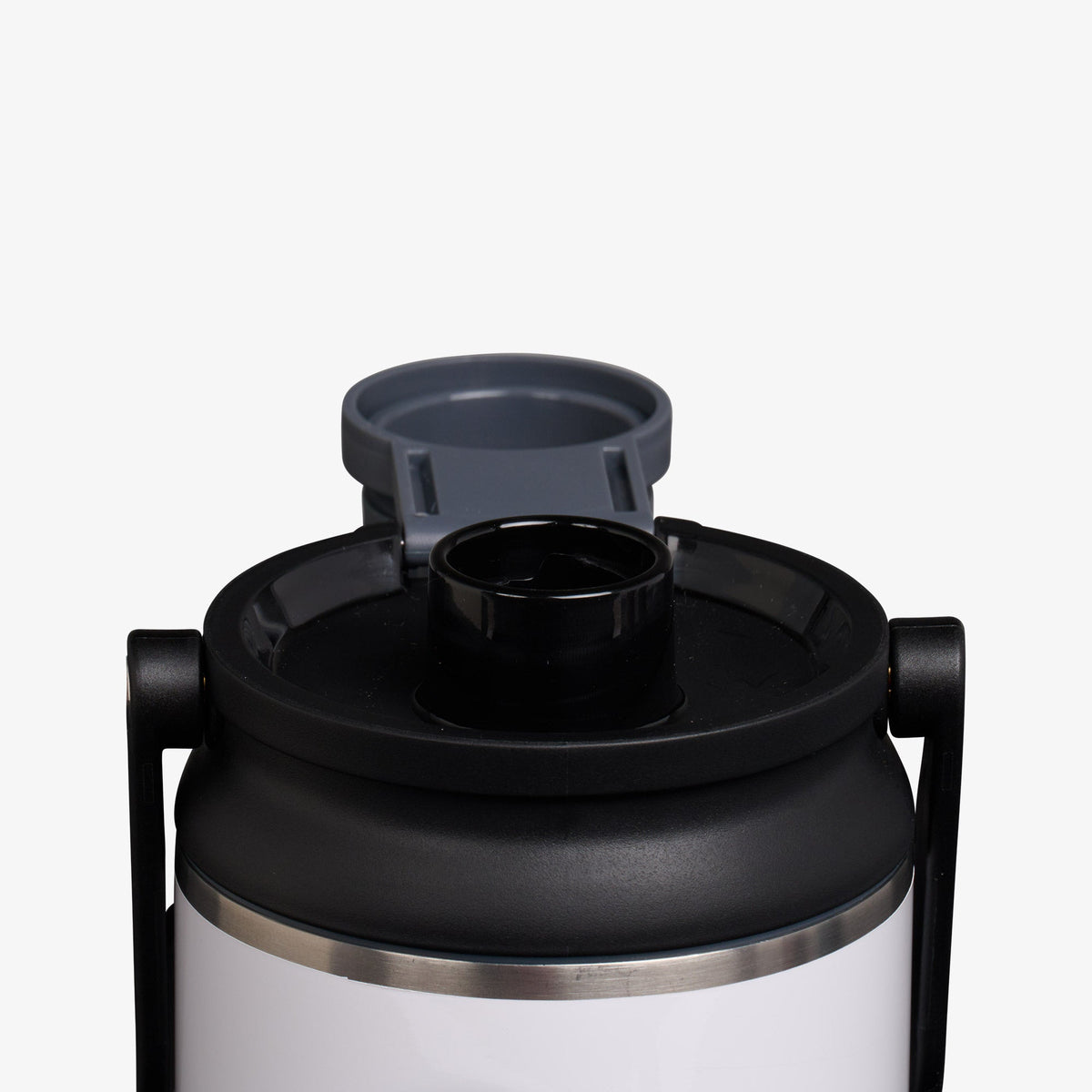 36-oz-twist-n-chug-bottle-c5 00071089-L1.jpg